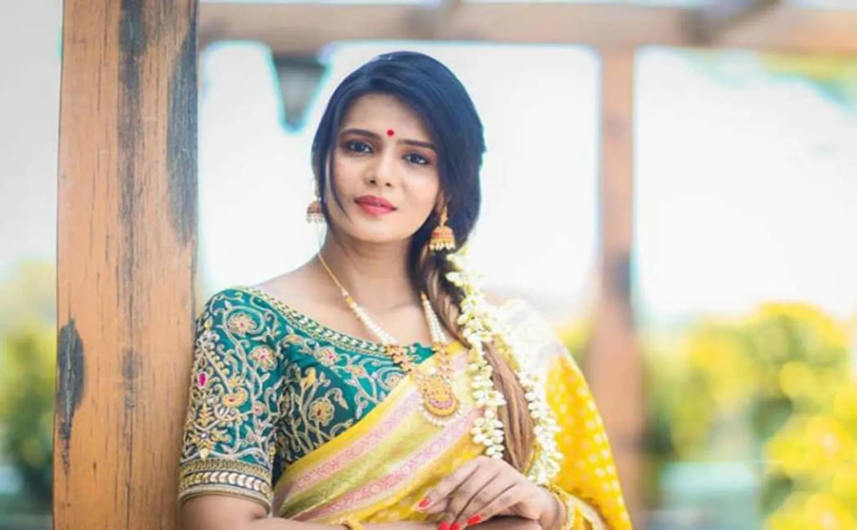 chennai egmore police station actress meera mithun fir filed complaint forward in business man praveen